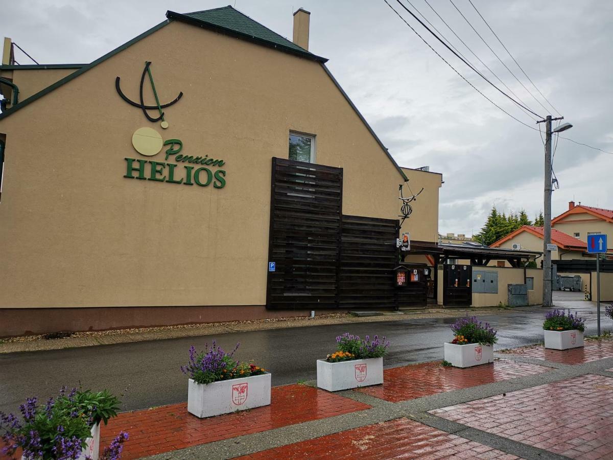 Penzion Helios Bratislava Bagian luar foto